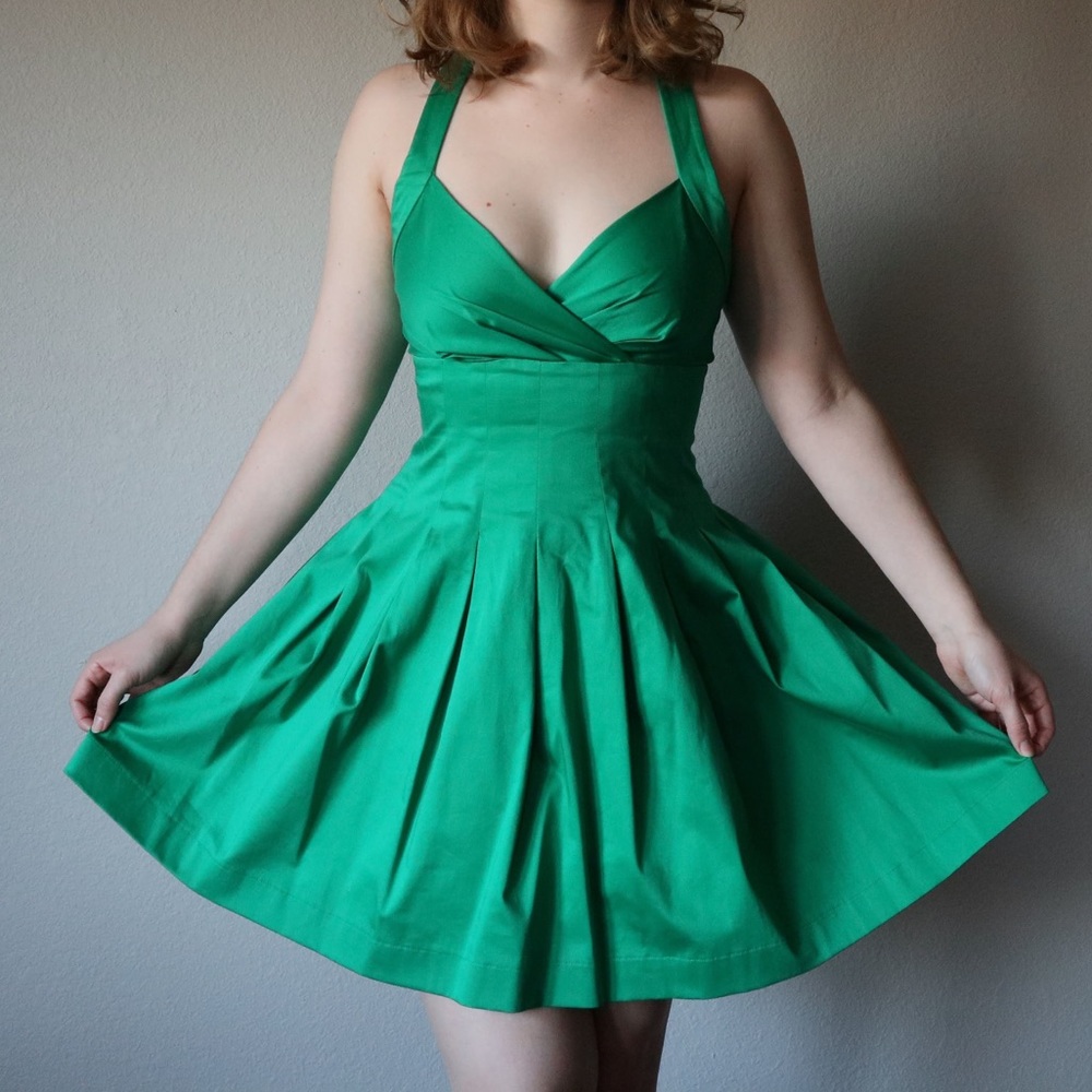 Kelly Green Homecoming Dress
